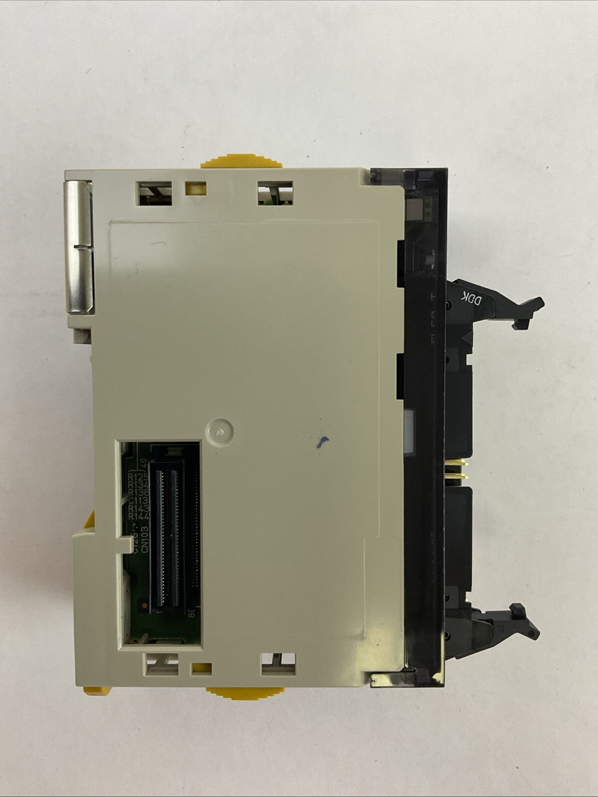 OMRON CJ1W-ID232 INPUT UNIT 24VDC 4.1mA CJ1W-TER01 END CAP