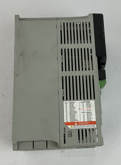ALLEN BRADLEY 22B-E9P9N104 AC DRIVE 7.5HP 600V FRN6.01 11.2A 3PH