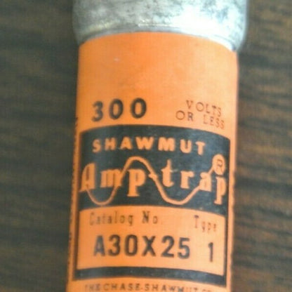 LOT of 9 / SHAWMUT A30X25 FUSE / 25A / 300V / NEW SURPLUS