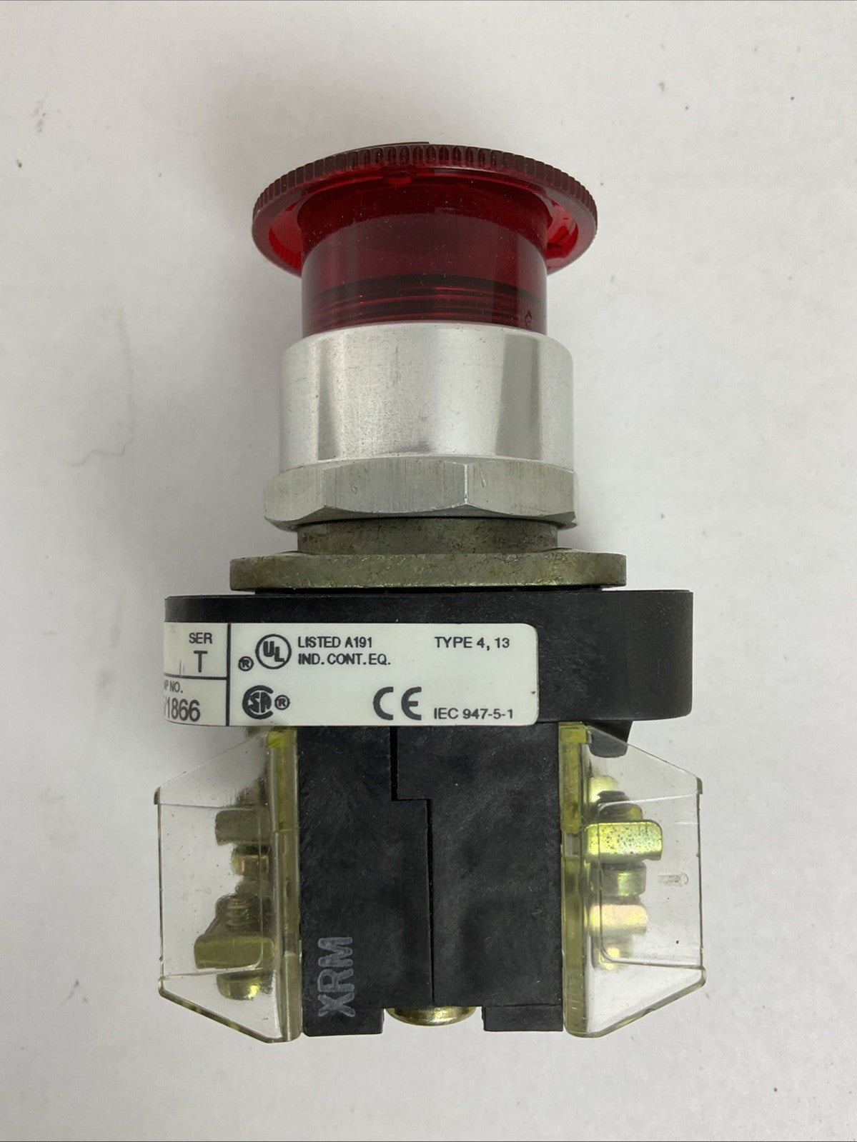 ALLEN BRADLEY 800T-PB16 SER T TYPE 4, 13 120V 50/60HZ PUSH BUTTON