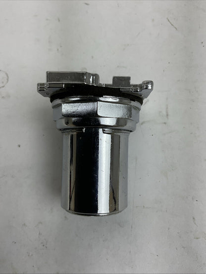 CUTLER HAMMER 10250T15237H620 SELECTOR SWITCH KEY OPERATED 3 POSITION (NO KEY)