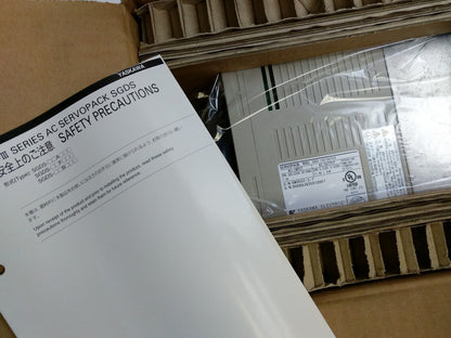 YASKAWA SGDS-15A72AY539 AC SERVOPACK OUTPUT: 230VAC, 0-300Hz 11.6A NEW SURPLUS