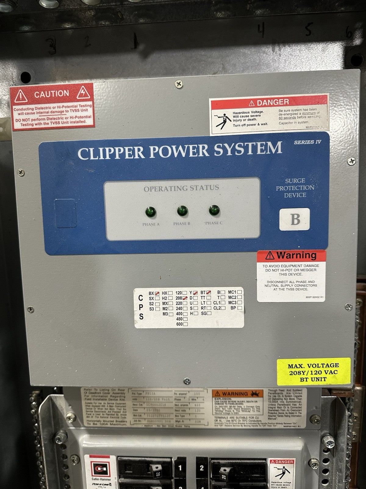 Cutler Hammer PRL1A 150A 3PH Panelboard 120/208V 30 Space Main w/ Clipper System
