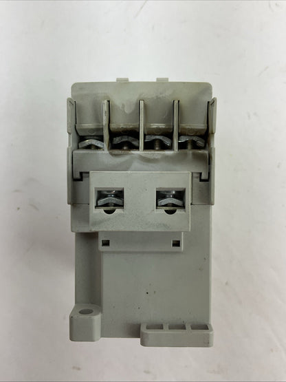 ALLEN BRADLEY 100-C23*10 SER C CONTACTOR 600VAC 30A 3PH 15HP COIL 120V 60HZ