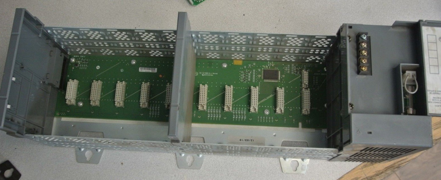ALLEN-BRADLEY 1746-P2 SLC500 POWER SUPPLY + 1746-A10 10-SLOT RACK