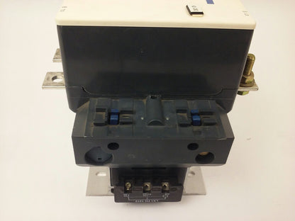 TELEMECANIQUE LC1F330 CONTACTOR,3PH,600VAC, 370A, 250HP, 120/127V 40/400HZ COIL