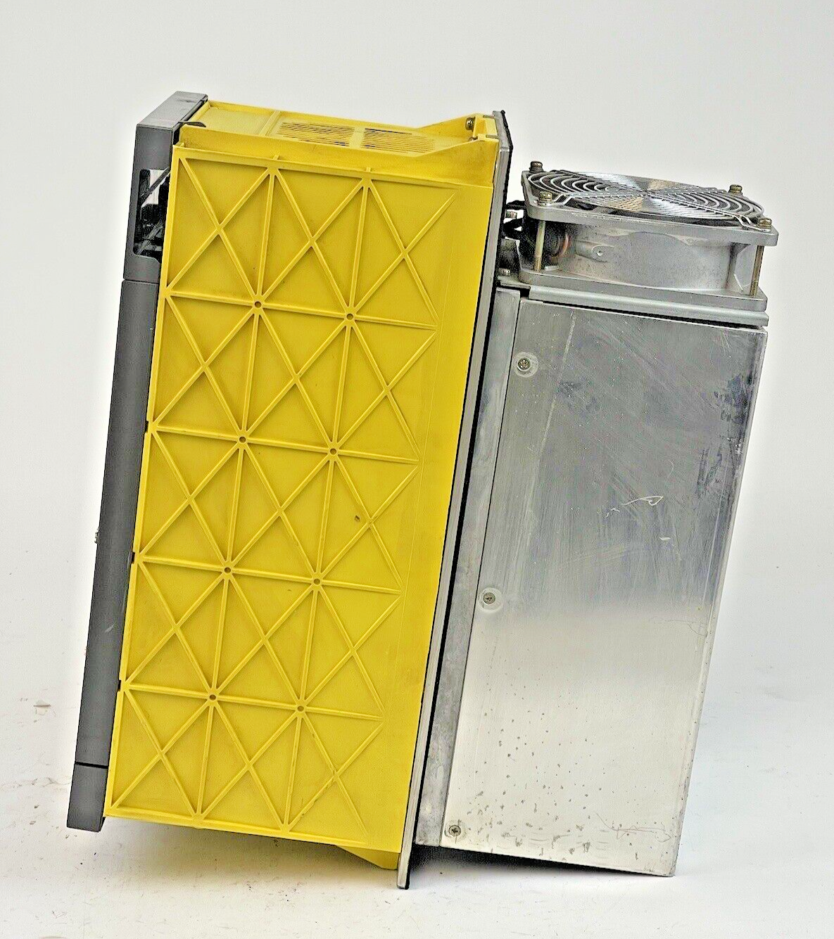 FANUC - A06B-6096-H107 - SERVO DRIVE - 283-325V, 22kW, 98 A