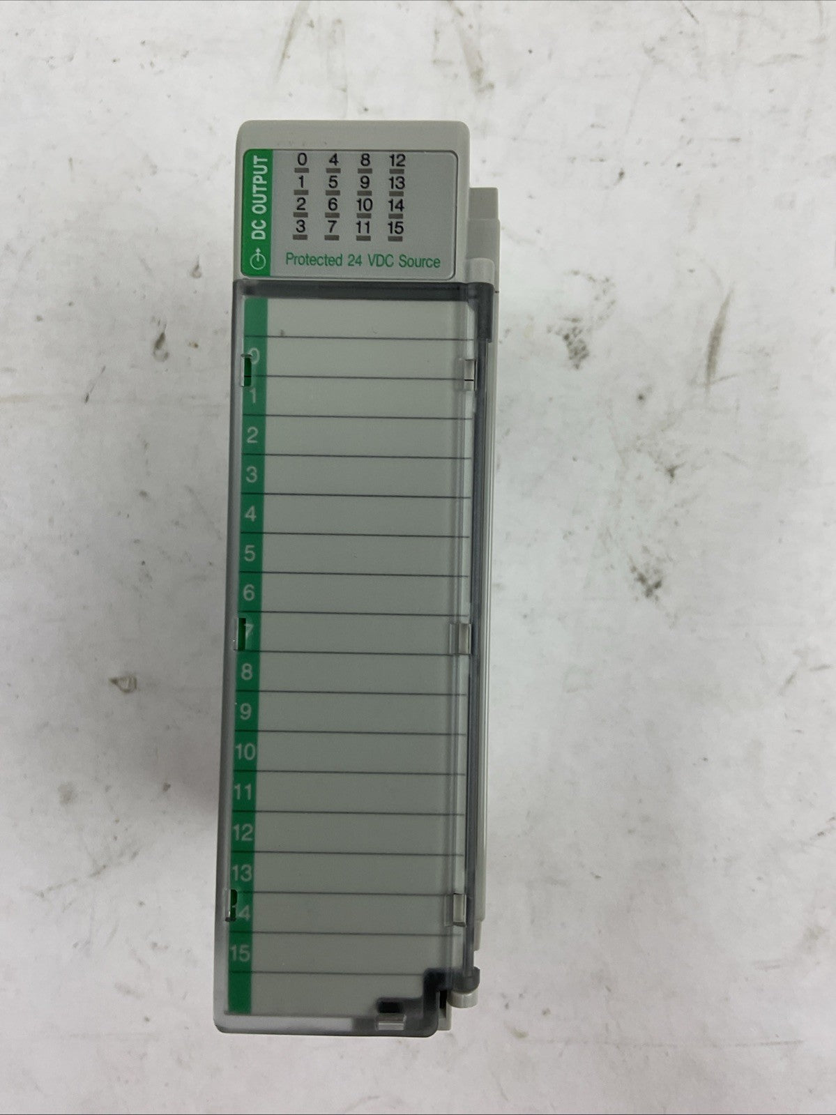 ALLEN BRADLEY 1769-OB1P SER B DIR/VER 95320753/04 F/W EREV 3.1 16PT 24VDC OUTPUT