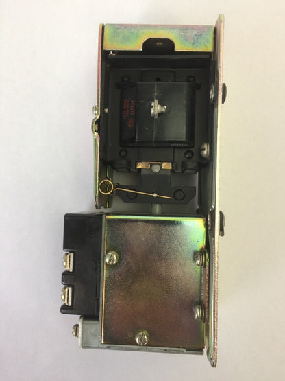 ALLEN BRADLEY 849-Z0D32 PNEUMATIC TIMING RELAY 600VAC 21A244 COIL 120V 60HZ