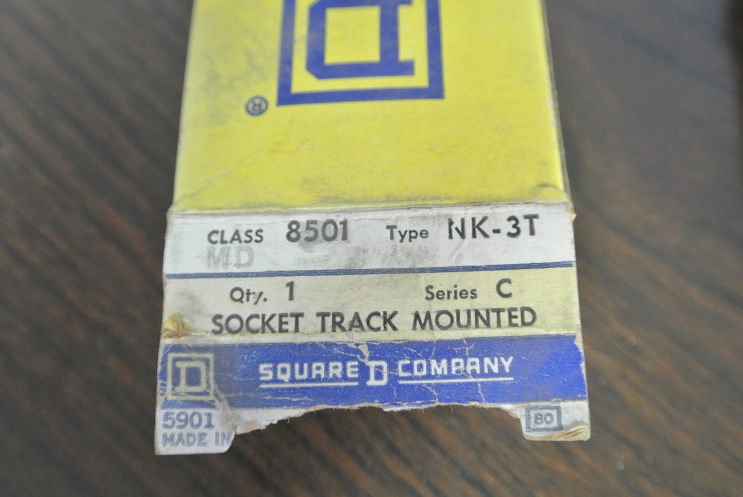 SQUARE D NK-3T - Series C - TRACK-MOUNTED SOCKET - NEW SURPLUS