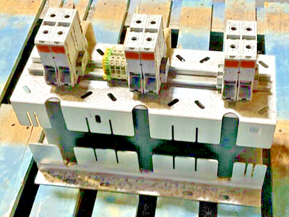 SIEMENS 6SL3000-0DE31-2AA1 HFD LINE REACTOR 120KW 4EV3027-1BB00
