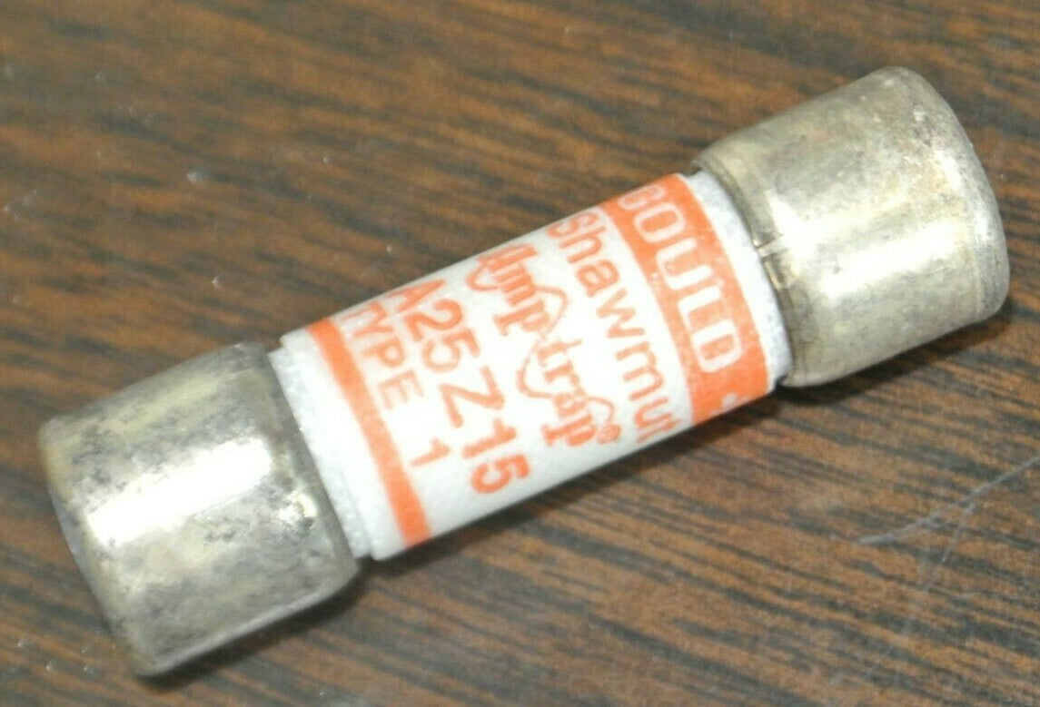 BOX of 10 / GOULD-SHAWMUT A25Z15 FUSE / 15A / 250V / NEW SURPLUS