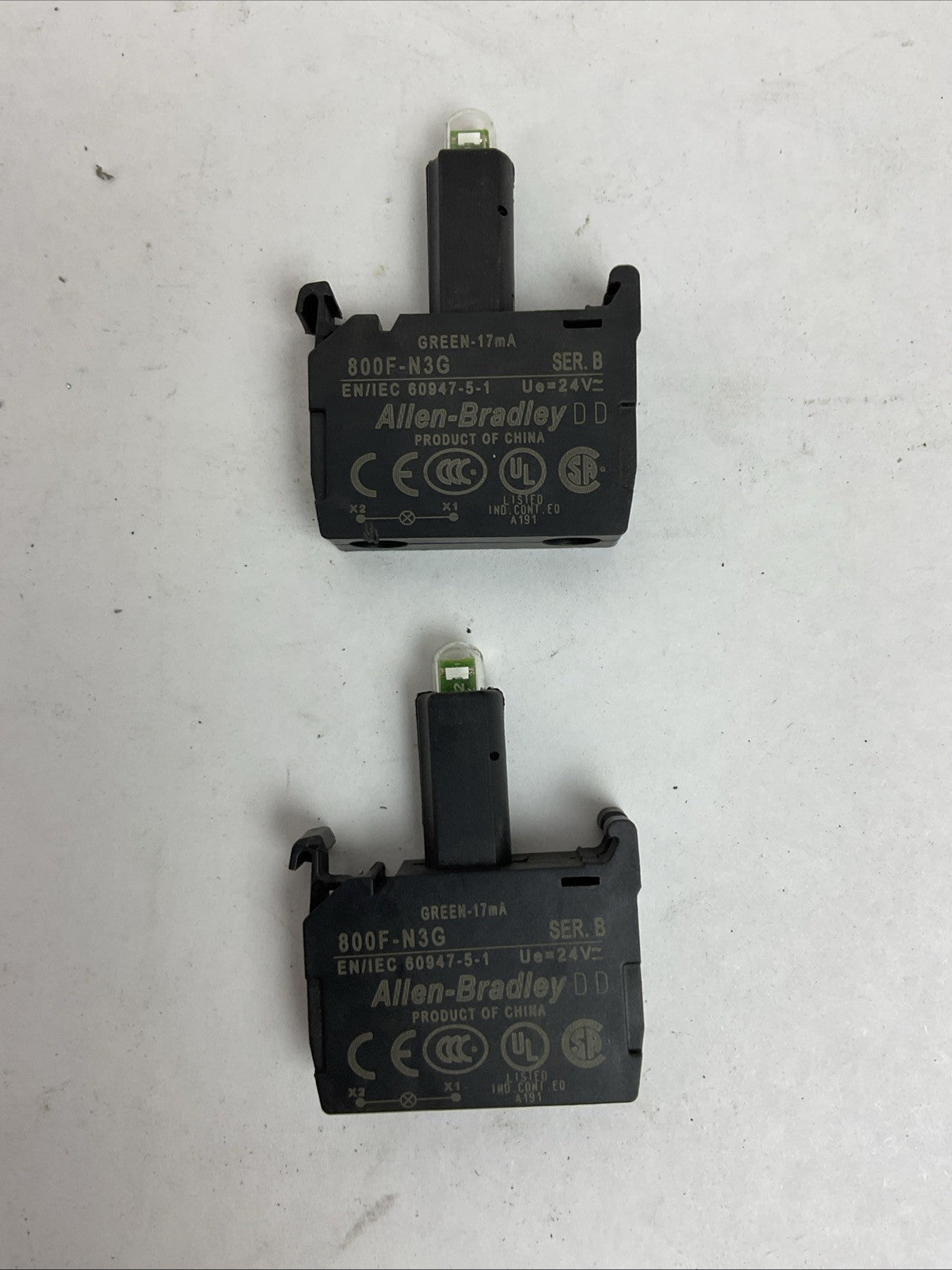 ALLEN BRADLEY 800F-N3G SER B GREEN LED LAMP MODULE 17mA 24VAC (LOT OF 2)
