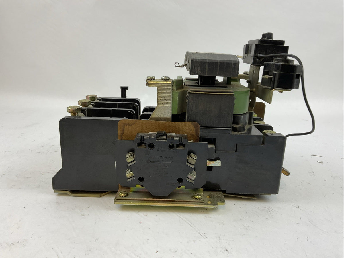 GE CR208E100EFD SIZE 3 STARTER 600VAC 90A 3PH 50HP COIL 120V 123F487B HEATERS