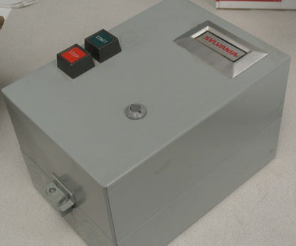 SYLVANIA / JOSLYN CLARK T13AA3A-26 AC MAGNETIC STARTER / 220-240V COIL / NEW
