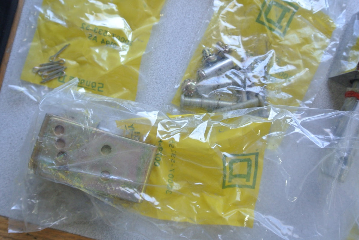 SQUARE D 9423 M8 - 8" VAULT HANDLE DOOR CLOSING MECHANISM - NEW SURPLUS
