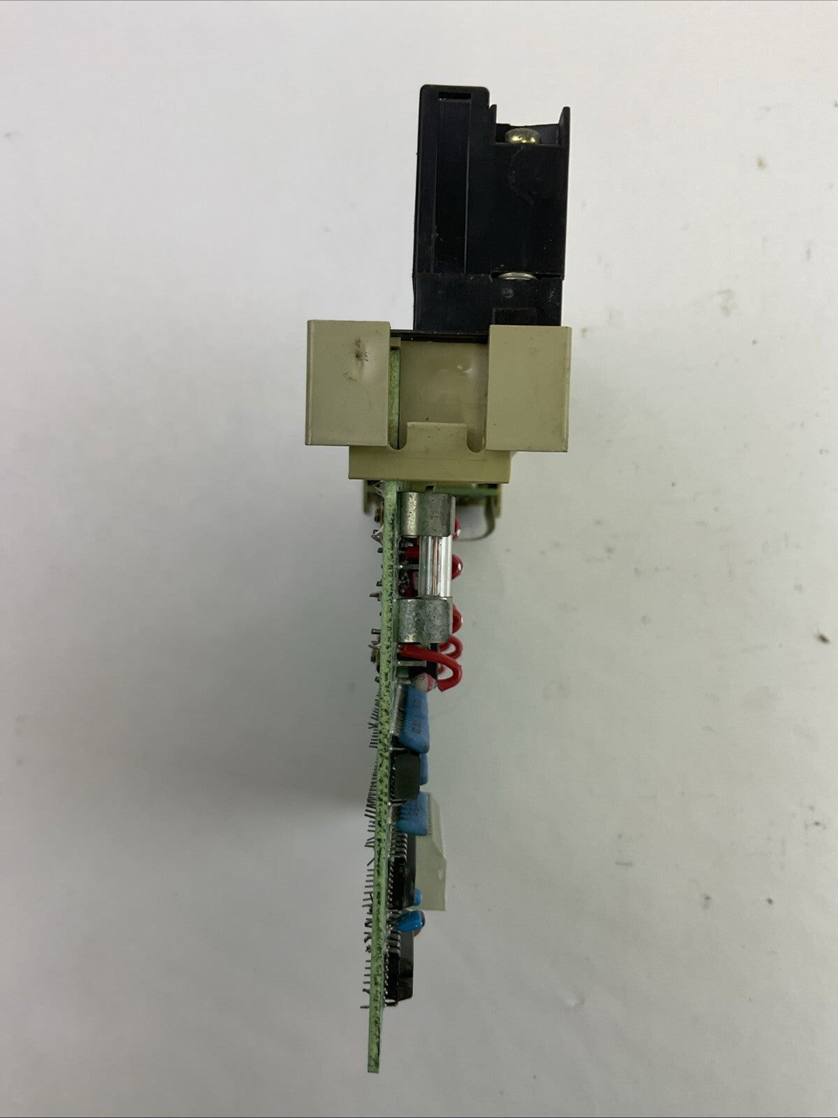 HITACHI POM-TP OUTPUT MODULE 33017816-5 (MISSING LOCKING TABS)