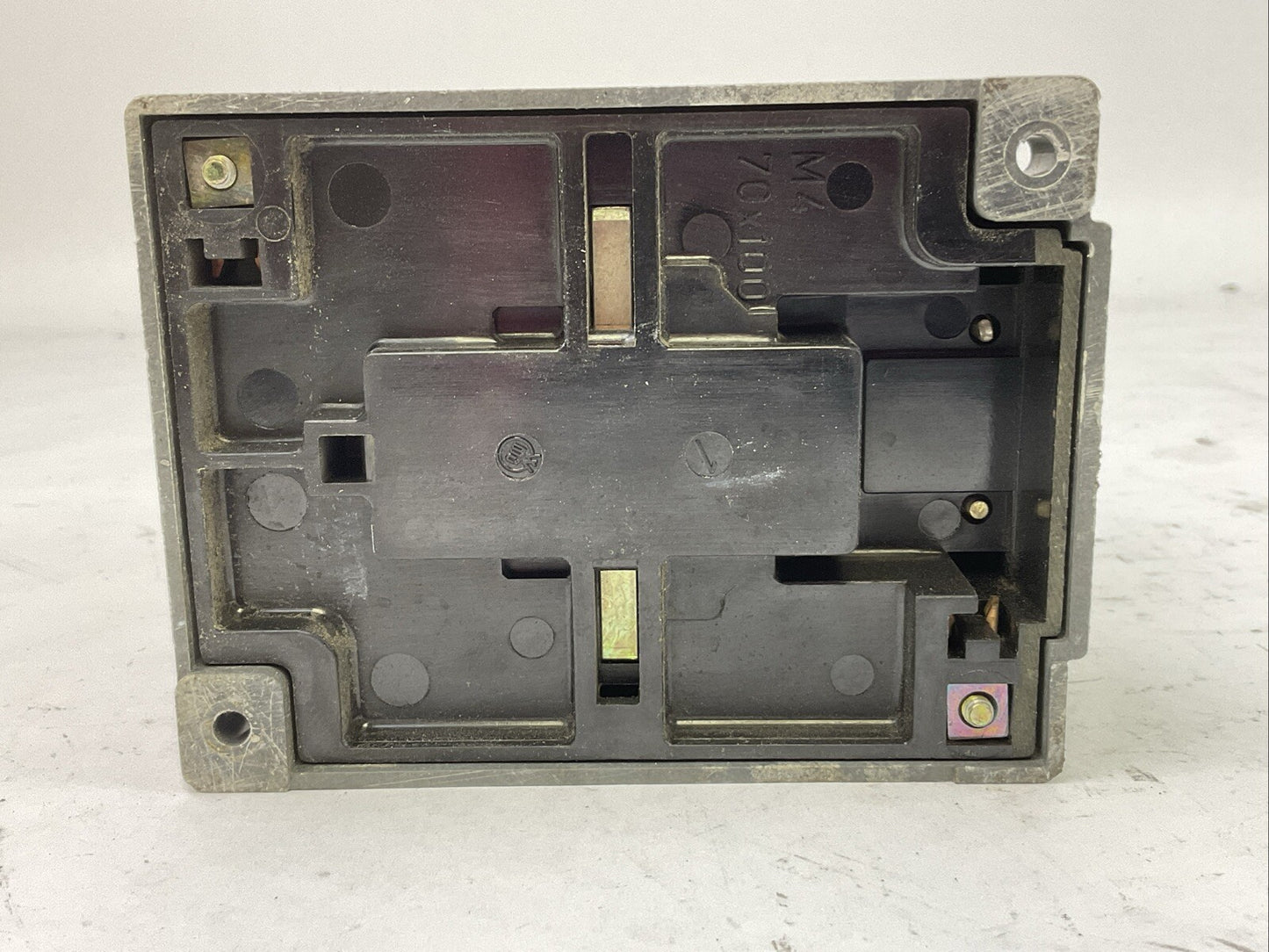 SIEMENS 3TF46 CONTACTOR 600VAC 70A 50HP COIL 120V 60HZ