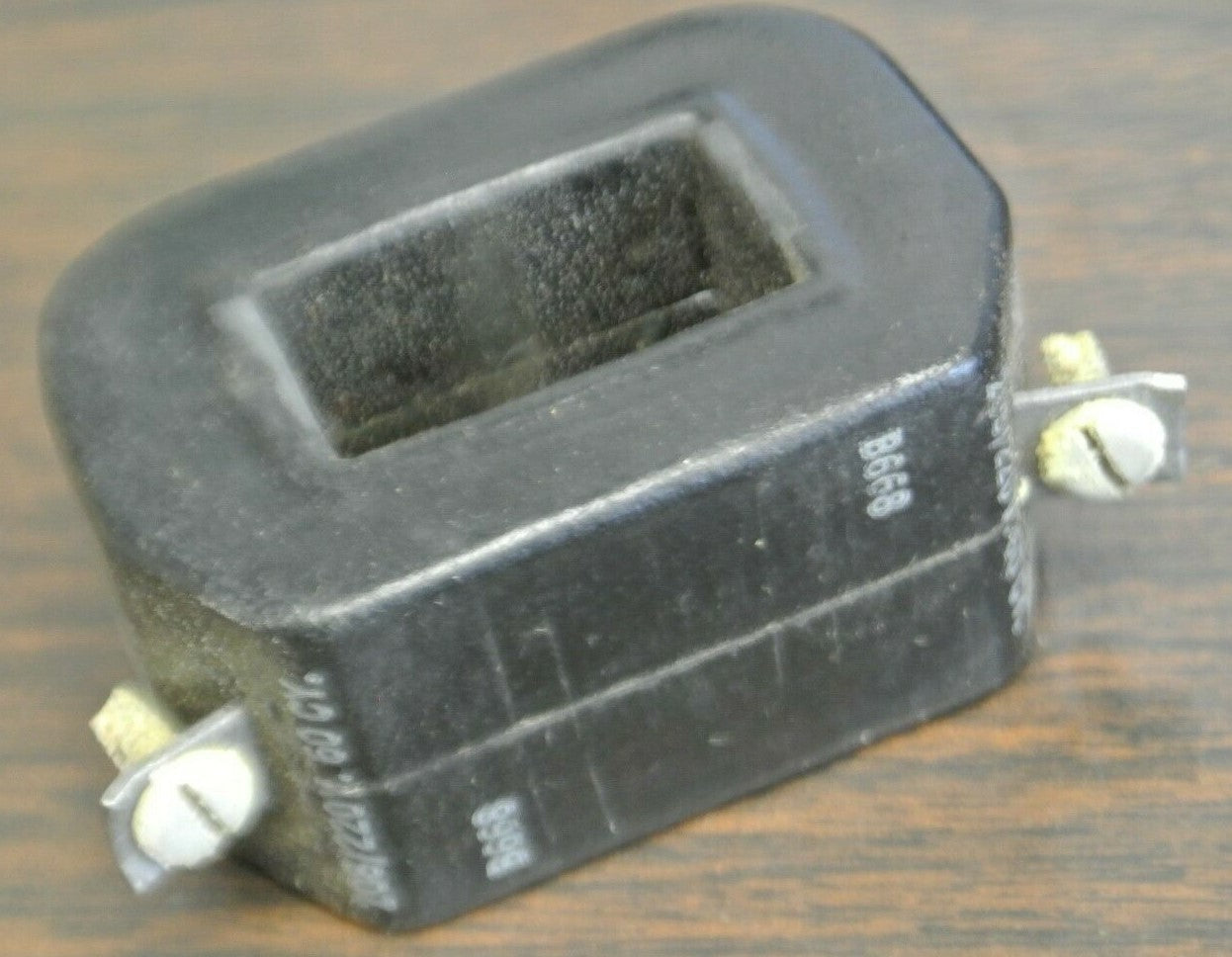 SQUARE D / 1861-S1-R32B COIL / 208V, 50Hz / 220V, 60Hz