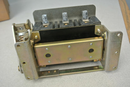 ALLEN-BRADLEY X-68867 SIZE 2 DISCONNECT SWITCH / NEW SURPLUS