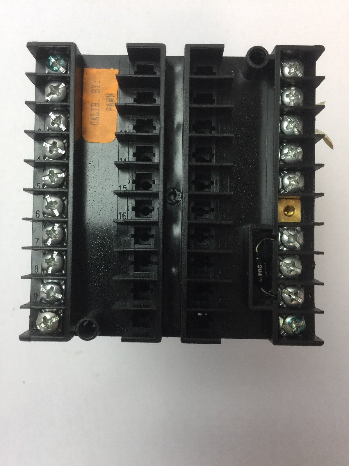 BARBER-COLMAN 15Q3-0JF01-000-0-00 CONTROLLER 85/250VAC, 50/60HZ,30VA,SINGLE PHAS