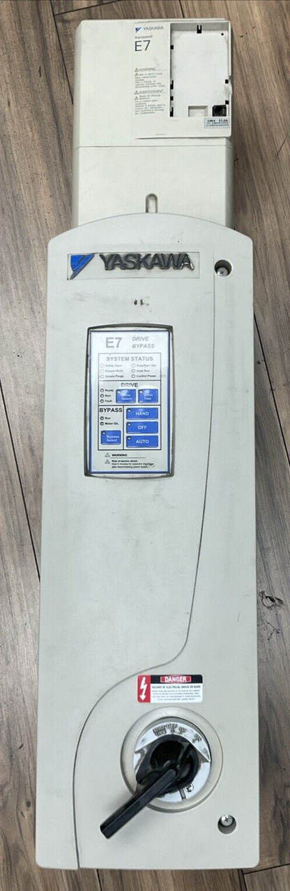 YASKAWA E7NVD024CGXY3 E7 DRIVE BYPASS OUTPUT 0-200VAC 3PH 24.2A INPUT 200VAC 3PH
