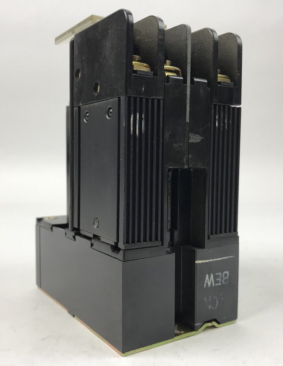 Square D 8501 LSO-30 Solid State Relay 120 V 50-60 HZ 3 Pole Convertible