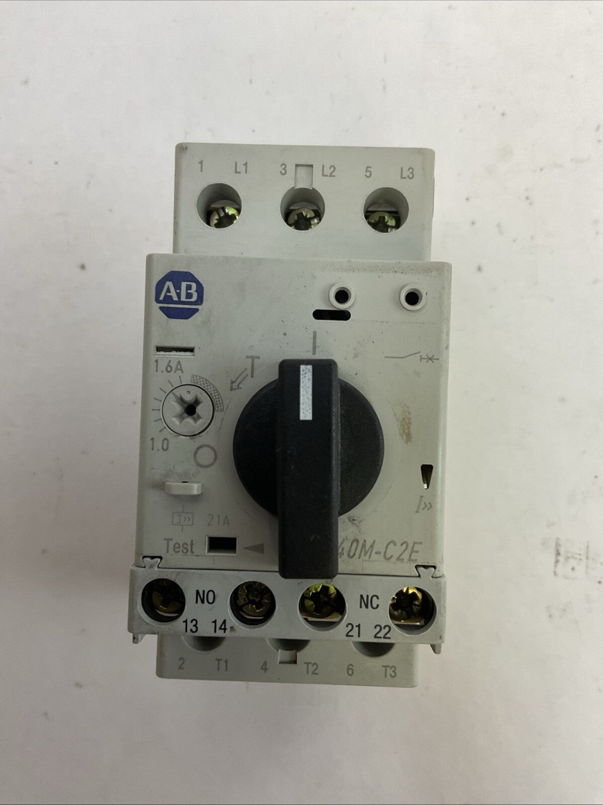 ALLEN BRADLEY 140M-C2E-B16 MOTOR PROTECTOR SER B 1.0-1.6A 575VAC 3PH 1HP