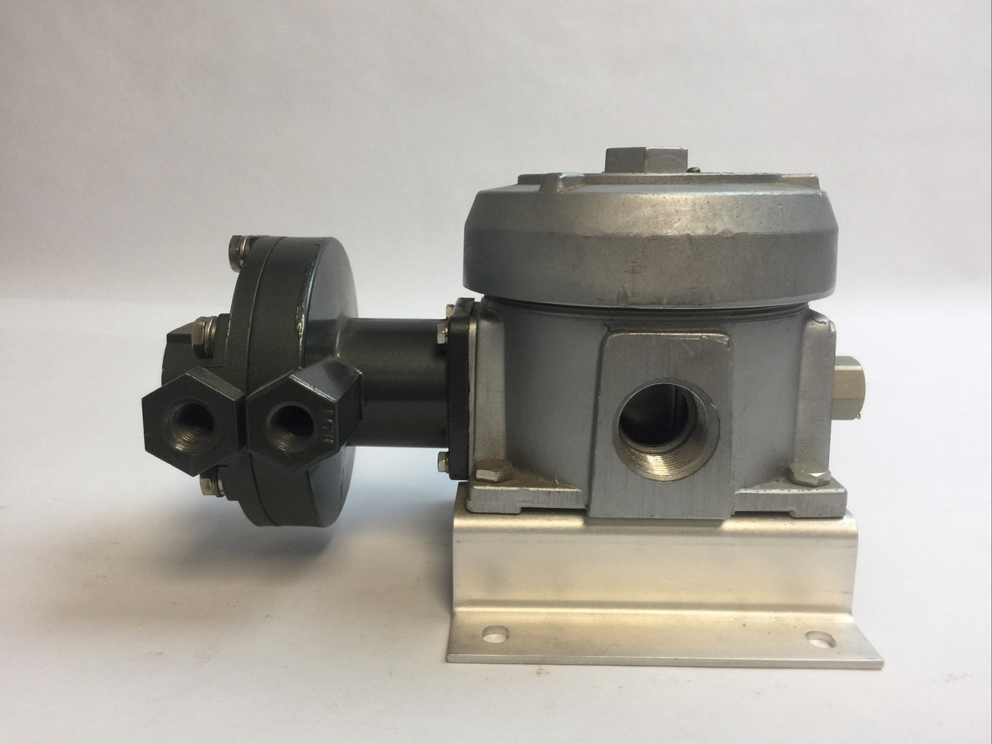 UNITED ELECTRIC J110KB 455 PRESSURE SWITCH 15AMP 125/250VAC