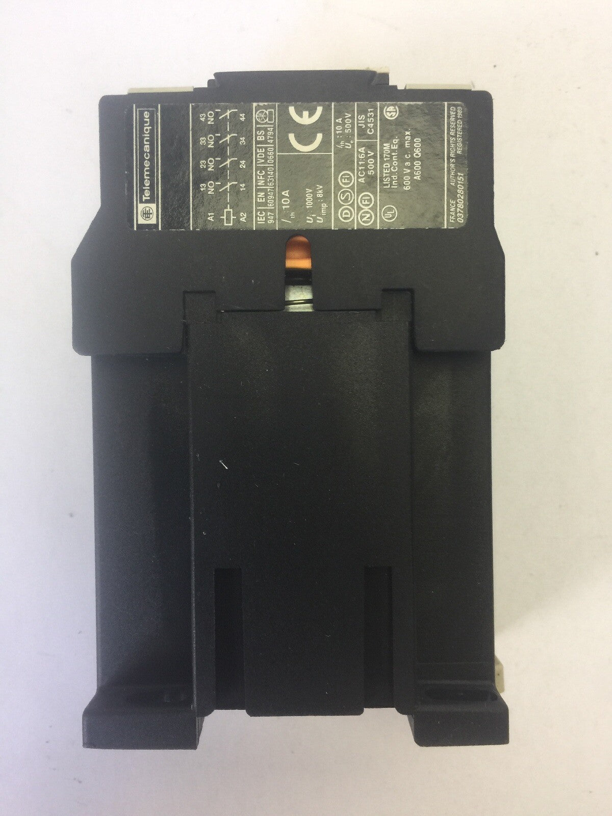 TELEMECANIQUE CA3 DN 40 CONTACTOR 600VAC 10A COIL 24VDC