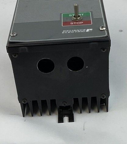 RELIANCE DC2-70U MOTOR CONTROLLER 115/230VAC 12.5A 1.0/2.0HP  MISSING KNOB