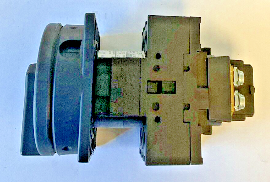 MOELLER P1-25 ON -OFF SWITCH 690VAC 25A 50-60HZ