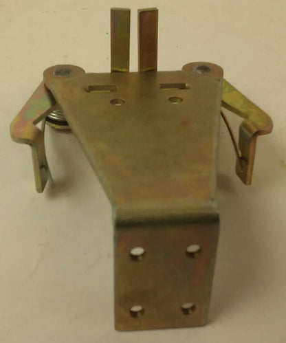 ALLEN BRADLEY 895-M22 SER.A MOUNTING BRACKET FOR 2 AUXILIARES, 100/200A SWITCH