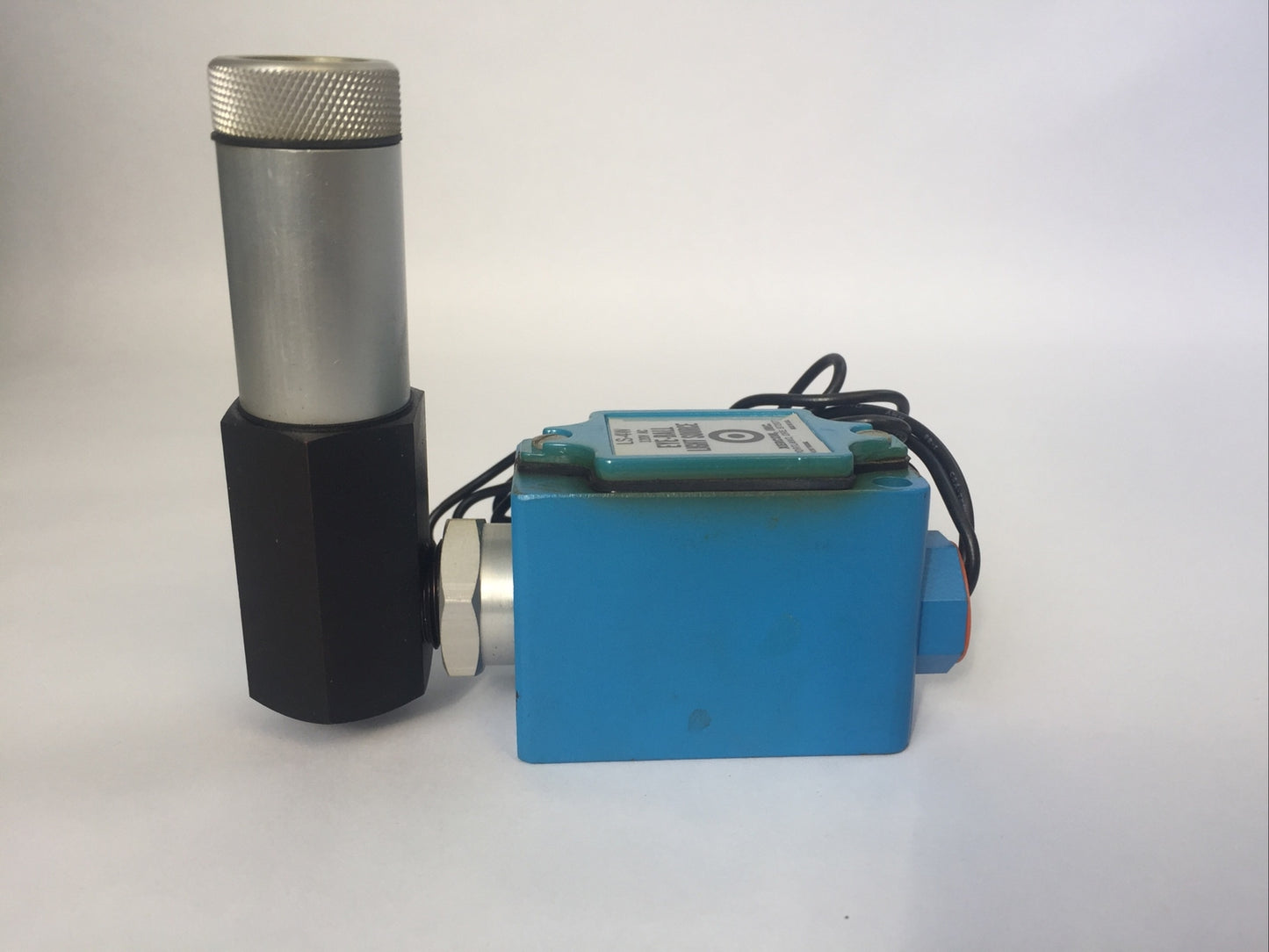 XERCON LS-4W 120VAC EYE-BALL LIGHT SOURCE