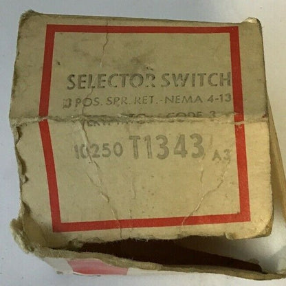 CUTLER HAMMER SELECTOR SWITCH 10250T1343 A3 CODE3
