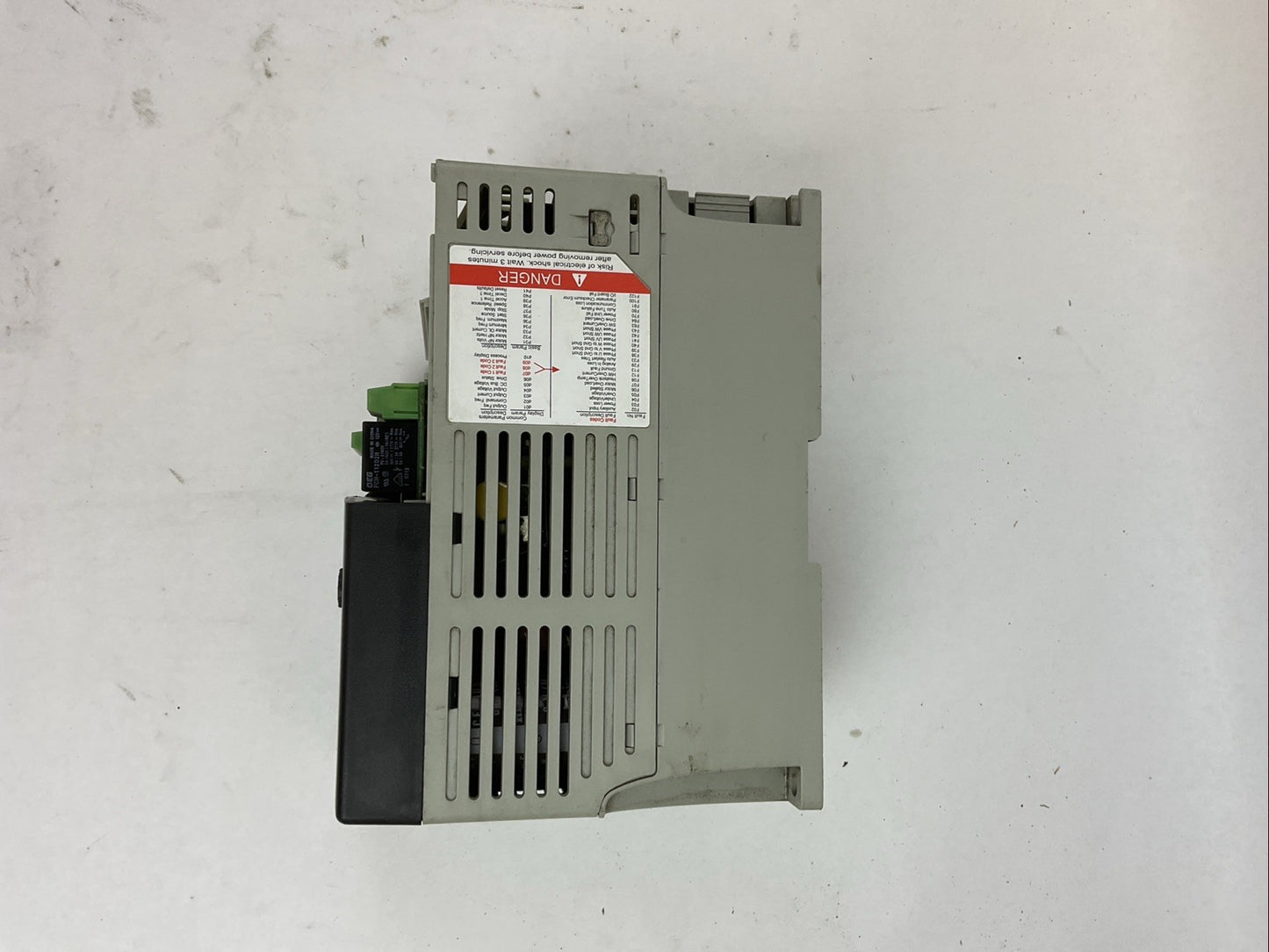 ALLEN BRADLEY 22A-D6P0N104 POWERFLEX DRIVE SER.A FRN: 2.03 7.5AMPS 3.0HP