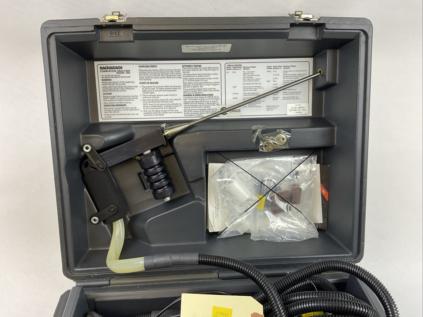 BACHARACH COMBUSTION ANALYZER / ENVIRONMENTAL MONITOR MODEL 300 120VAC 24-7053