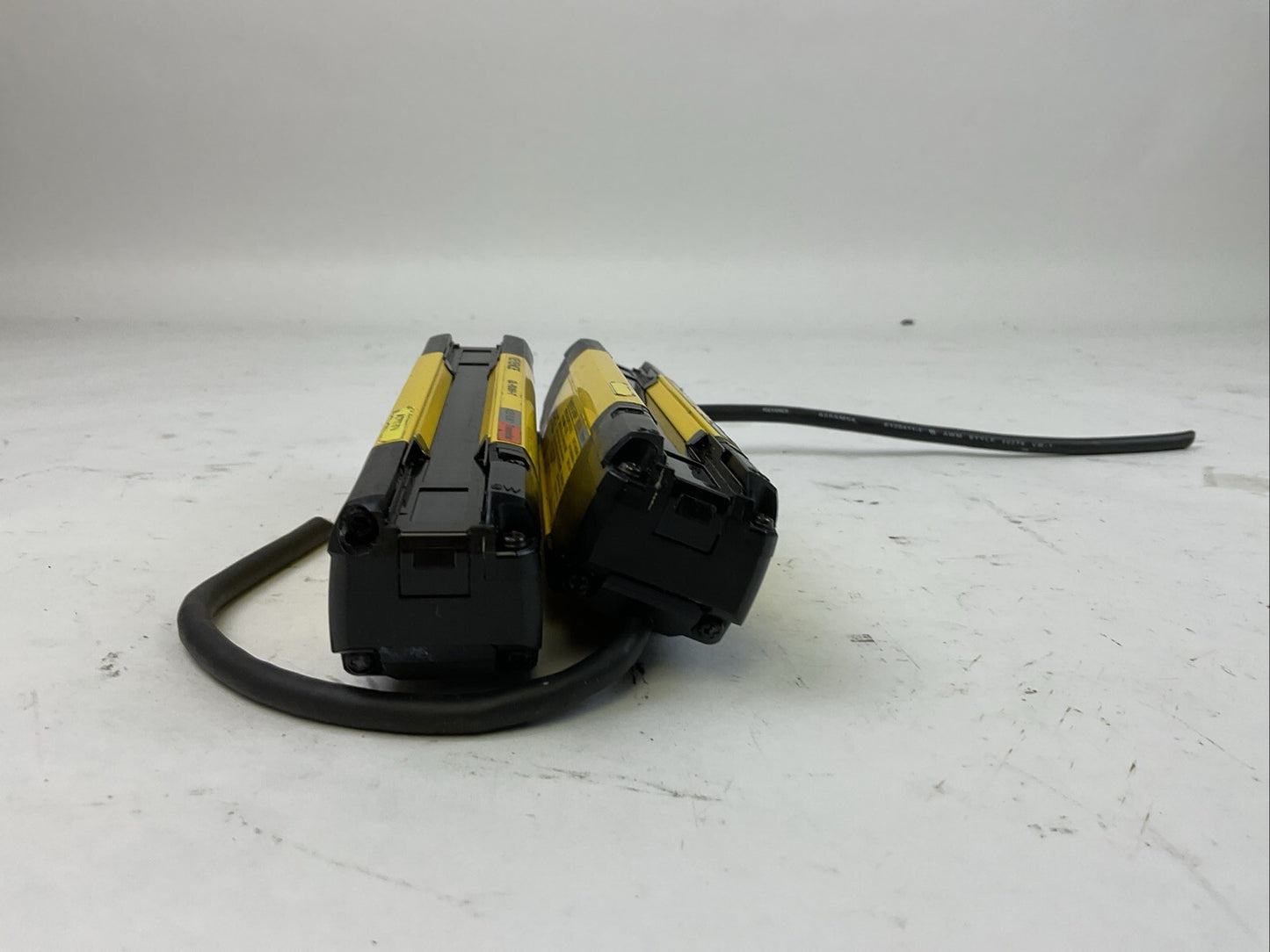 KEYENCE GL-R08H-T TRANSMITTER GL-R08H-R RECEIVER 24VDC LIGHT CURTAIN