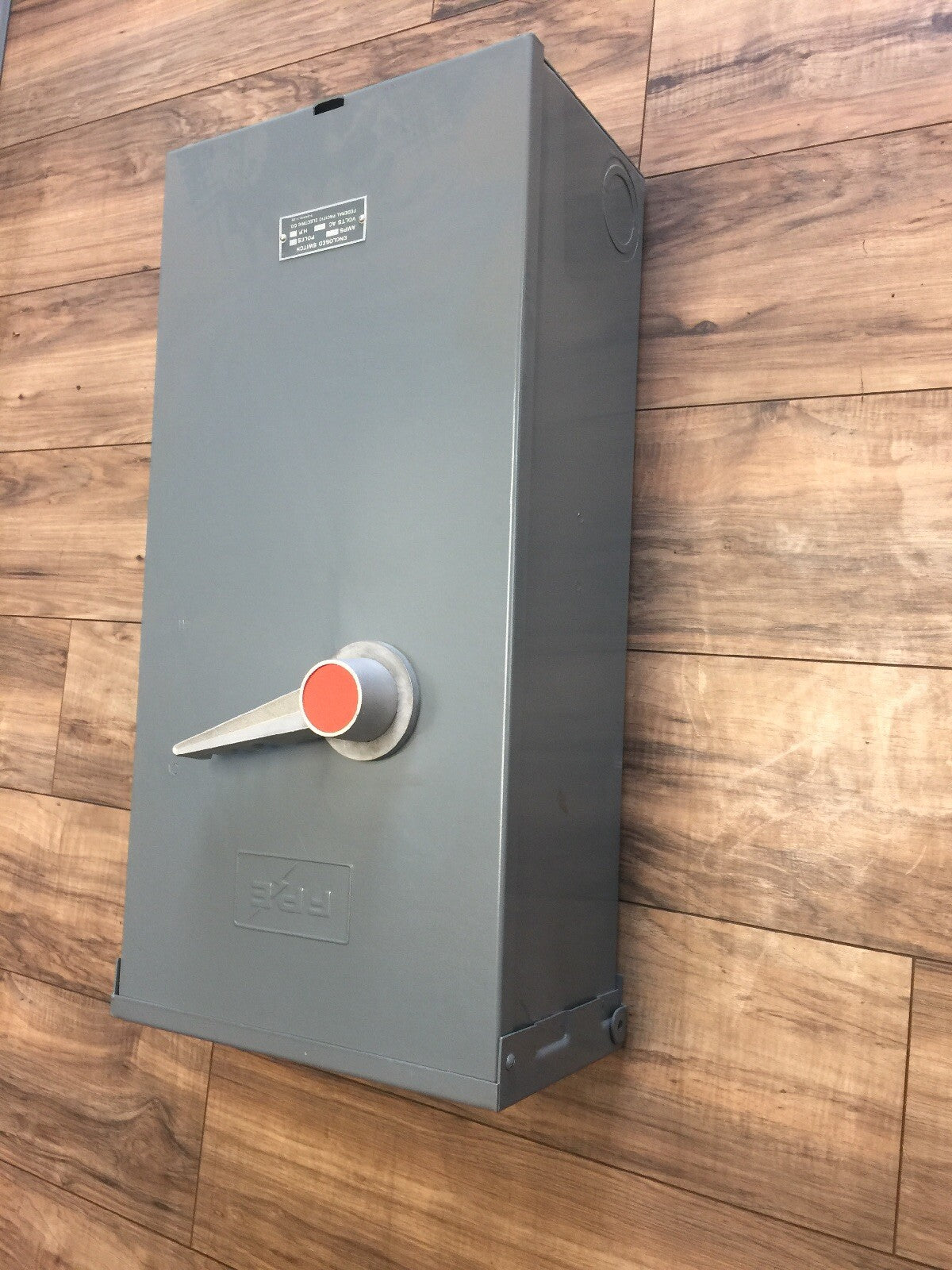 FPE RHQ5236 HEAVY DUTY TYPE A SAFETY SWITCH NON-FUSIBLE 200A 600VAC RAINTIGHT