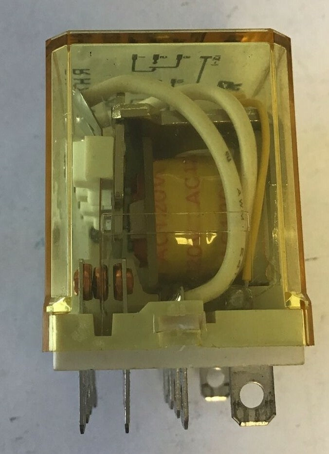 IDEC RH4B-UL RELAY 120/240VAC 30VDC***LOTOF2***