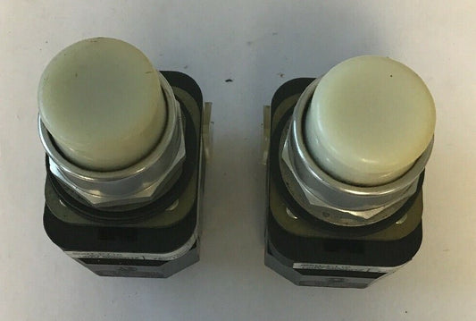 ALLEN BRADLEY 800T-PA16 WHITE PUSH BUTTON SER.T 120V 50/60HZ **(LOTOF2)**
