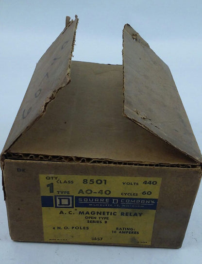Square D, AC Magnetic Relay, Class 8501 Type AO-40 Series B, 440 volts, 10 Amp