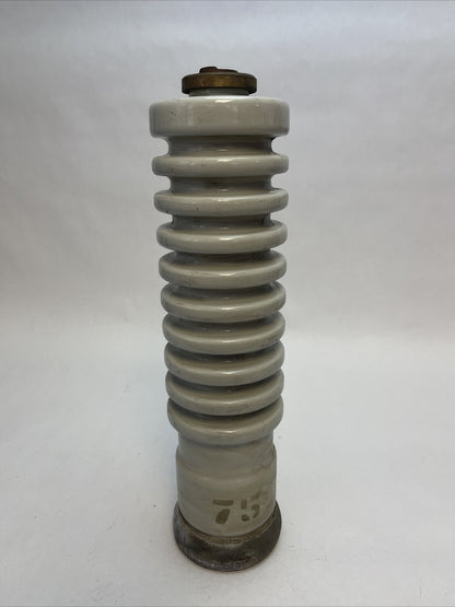 THOREX DISTRIBUTION ARRESTER 210186 TYPE DA15 15KV