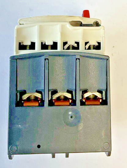 SCHNEIDER ELECTRIC LRD 06 CONTACTOR 1.6A 690V 50/60HZ ***LOTOF2***