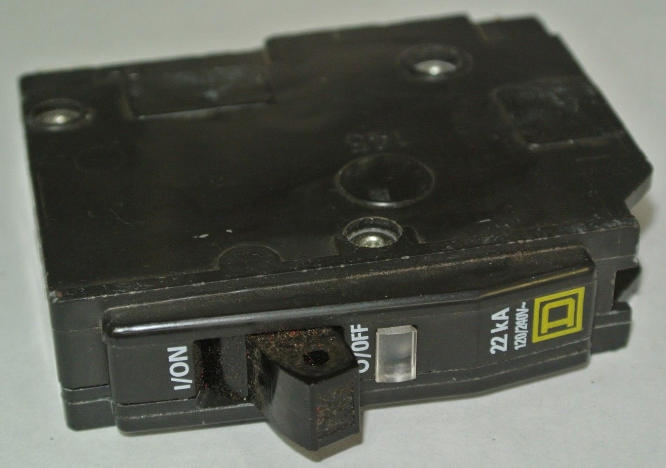 SQUARE D CIRCUIT BREAKER 30A, SINGLE-POLE - 120/240V, 50/60Hz - clip-on
