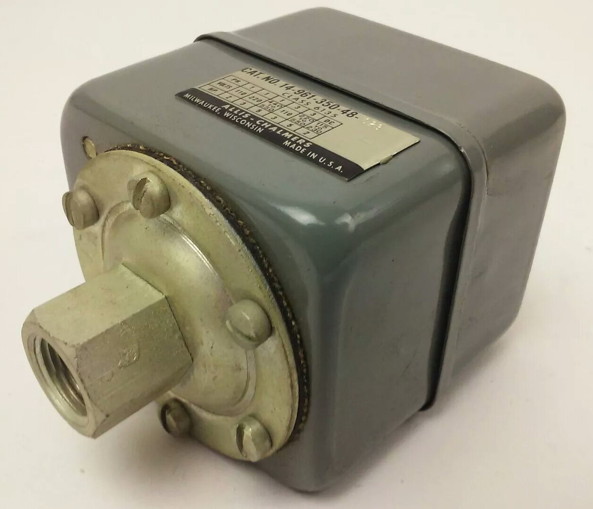 ALLIS CHALMERS  CLASS 6135 14-961-350-48-023 PRESSURE SWITCH, 550V, NEW SURPLUS