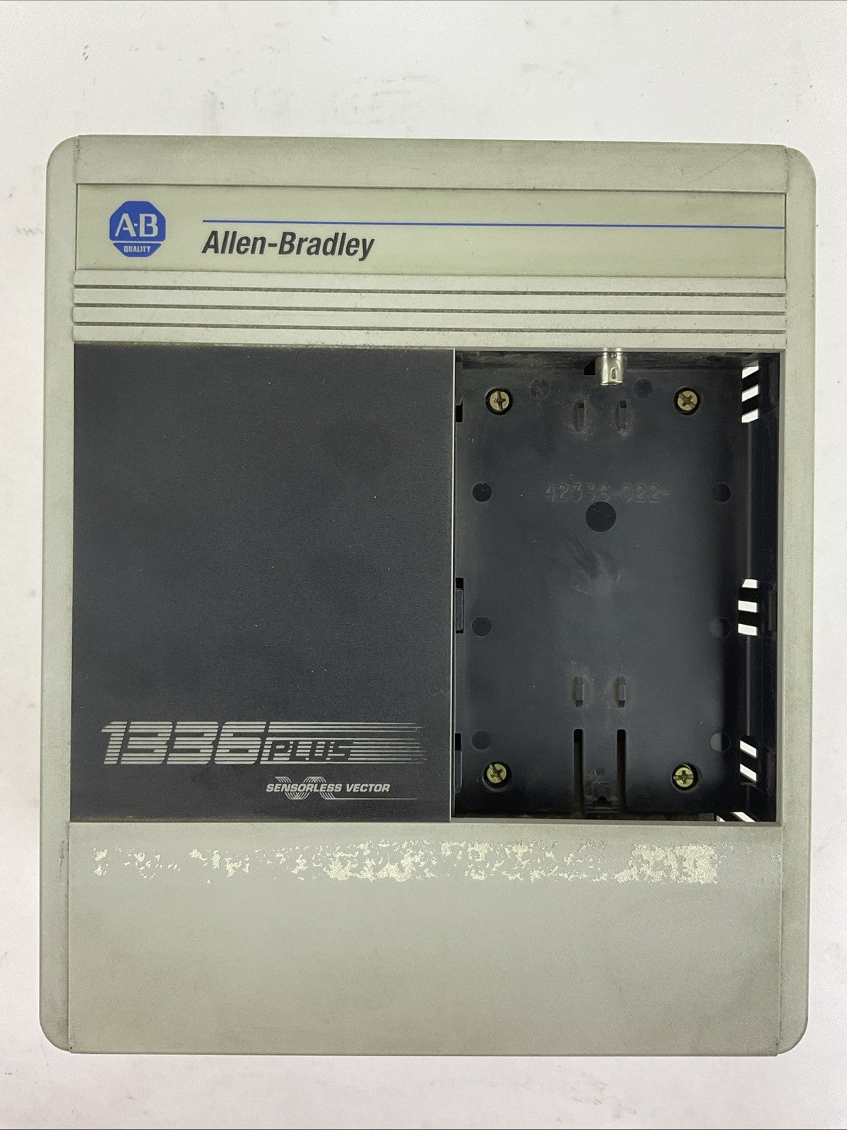 ALLEN BRADLEY 1336S-BRF20-AA-EN4-HAB 1336 PLUS SENSORLESS VECTOR DRIVE SER D