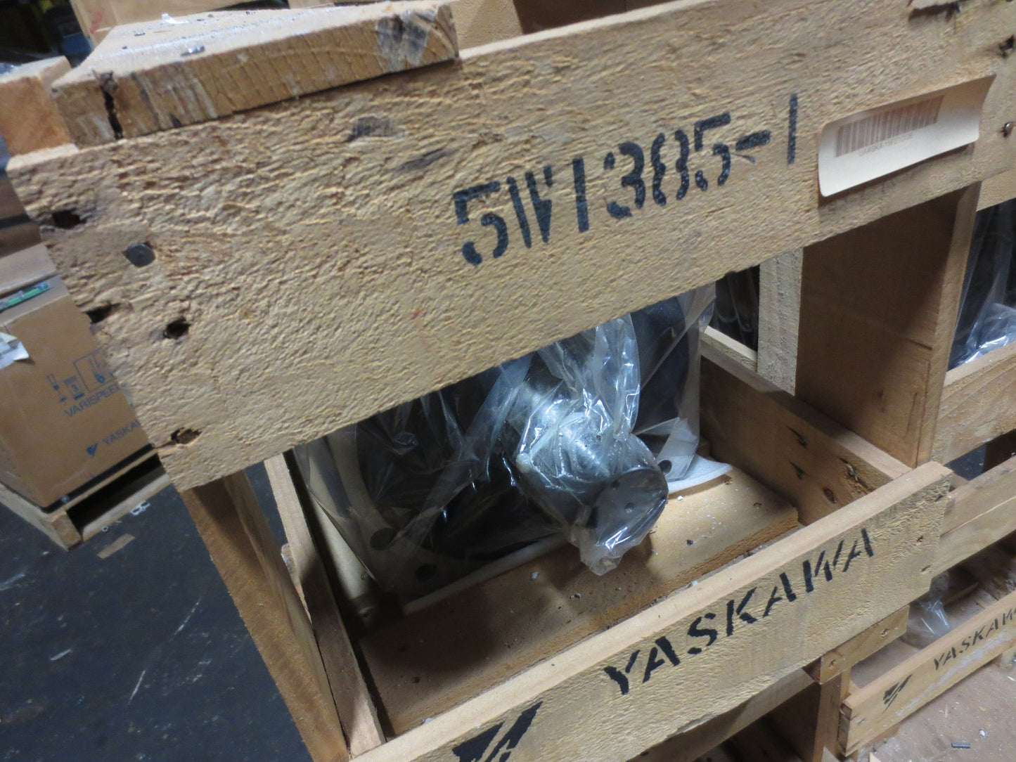 YASKAWA UAASKA-15FZ100E AC SPINDLE SERVO MOTOR, M5, 15.0KW, 400V