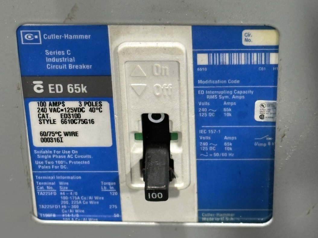 Cutler Hammer PRL1A Panelboard 150AMP 120/208V 3PH 4W 30 Space 100AMP Main