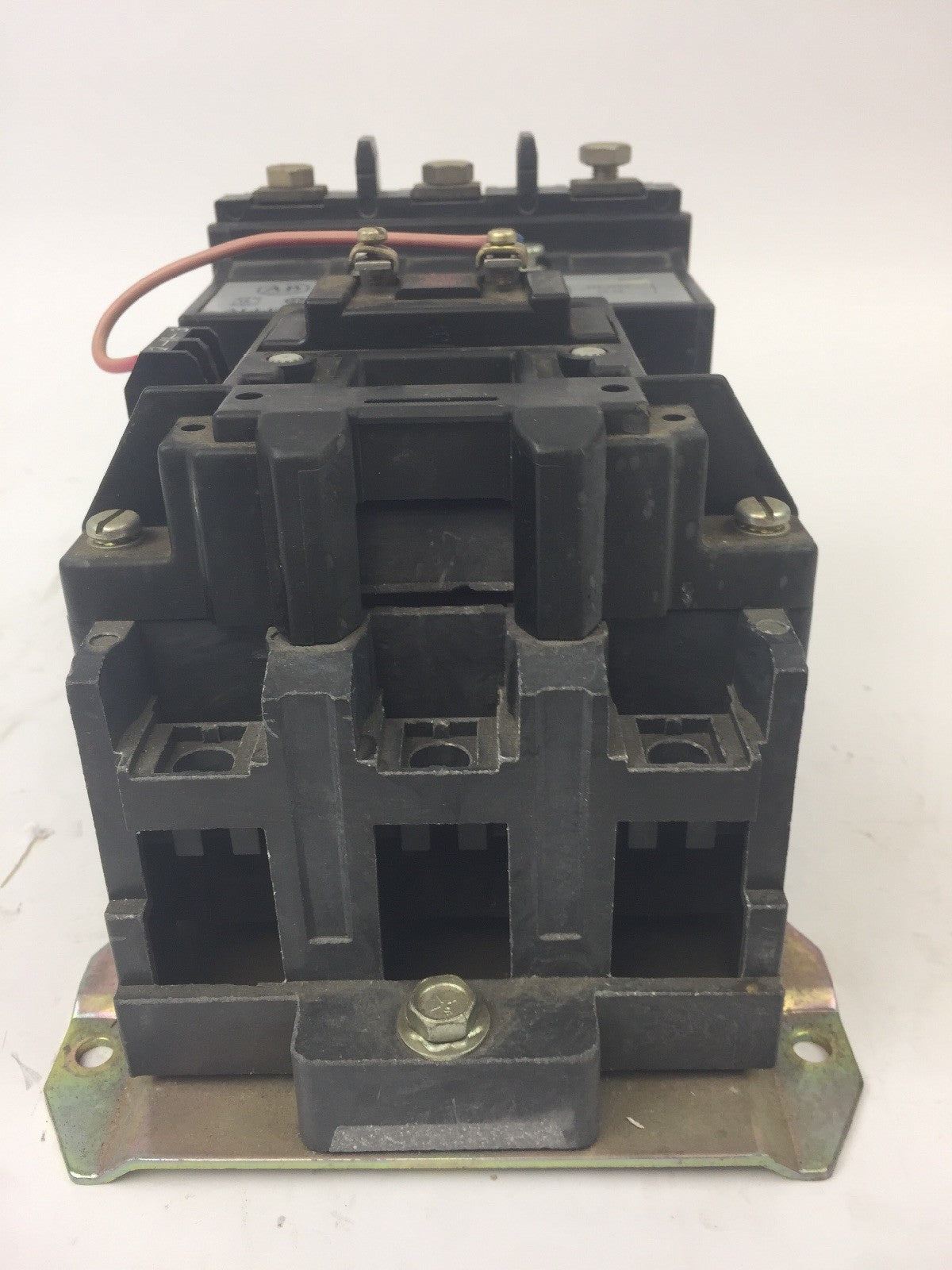 ALLEN BRADELY 500-DOD930 STARTER SIZE 3 600VAC 90A CD236 115-120V 60HZ 110V 50HZ